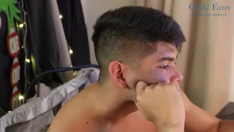 Snapshot of capizzi_ chatting on December 10, 2024, 4:27 pm David Capizzi online show from December 10, 2024, 4:27 pm