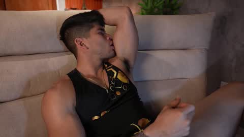 Snapshot of capizzi_ chatting on October 7, 2025, 7:33 pm David Capizzi online show from October 7, 2025, 7:33 pm