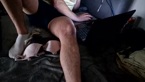 capoo24 online show from February 18, 2025, 3:21 am