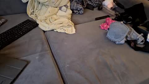 capoo24 online show from September 10, 2025, 8:58 am