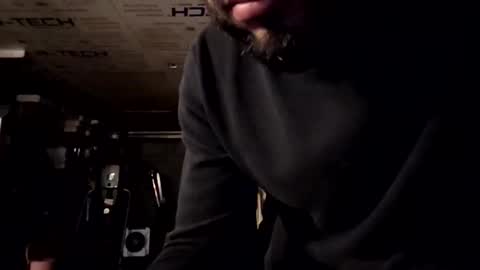 Snapshot of cappinrc8 chatting on November 15, 2025, 6:33 am cappinrc8 online show from November 15, 2025, 6:33 am