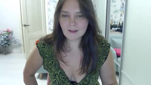 Snapshot of cappuchinno chatting on December 5, 2025, 8:38 pm cappuchinno online show from December 5, 2025, 8:38 pm