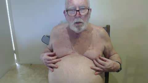 Snapshot of capt5105 chatting on January 26, 2025, 11:39 pm capt5105 online show from January 26, 2025, 11:39 pm