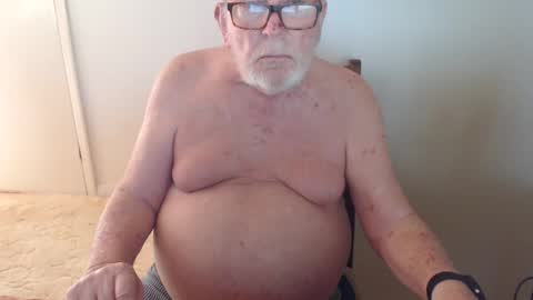 Snapshot of capt5105 chatting on February 23, 2025, 4:50 am capt5105 online show from February 23, 2025, 4:50 am