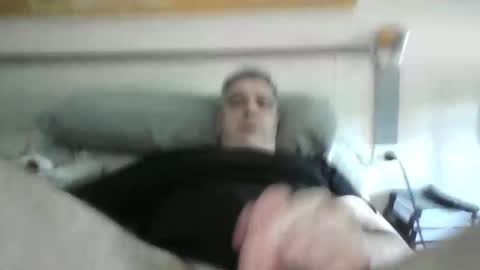 Snapshot of capullazox chatting on June 3, 2026, 2:44 pm capullazox online show from June 3, 2026, 2:44 pm