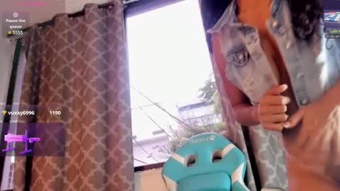 Snapshot of caraiosh_ chatting on March 1, 2025, 4:22 pm Cara online show from March 1, 2025, 4:22 pm