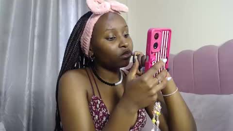 Snapshot of caramel_chocolate01 chatting on October 23, 2025, 9:08 am caramel online show from October 23, 2025, 9:08 am