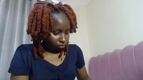 Snapshot of caramel_chocolate01 chatting on November 3, 2025, 5:20 am caramel online show from November 3, 2025, 5:20 am