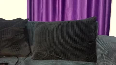 caramel_drip1 online show from February 8, 2026, 10:35 pm