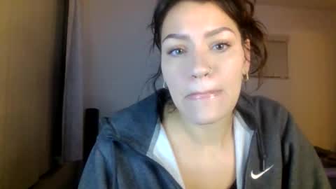 caramelmami26 online show from January 8, 2025, 2:35 am