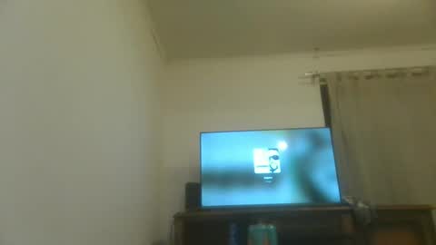 Snapshot of caravibugue chatting on December 9, 2024, 6:23 am caravibugue online show from December 9, 2024, 6:23 am