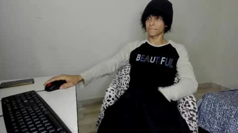 Carlos and Cristian  online show from November 20, 2025, 12:33 am