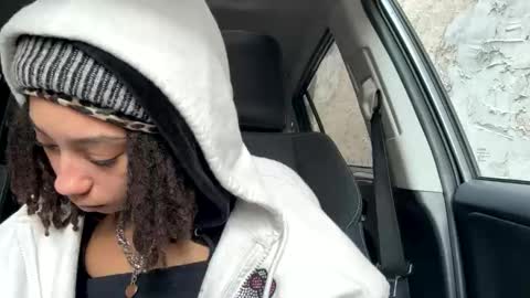 Snapshot of carebearx215 chatting on October 31, 2025, 2:18 pm carebearx215 online show from October 31, 2025, 2:18 pm