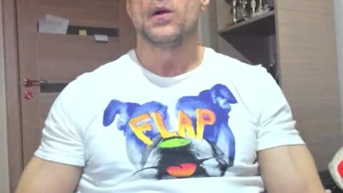 Laz online show from February 1, 2026, 9:52 am