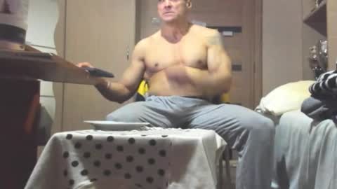 Laz online show from February 4, 2026, 2:45 pm