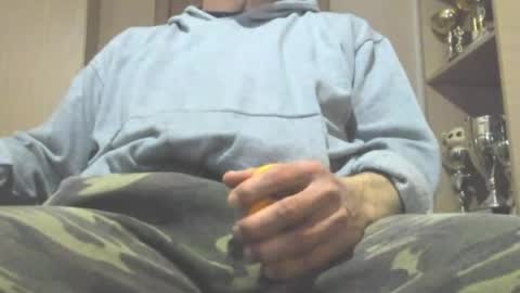 Laz online show from April 26, 2026, 7:33 pm