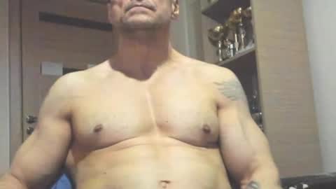 Laz online show from May 31, 2026, 1:03 am