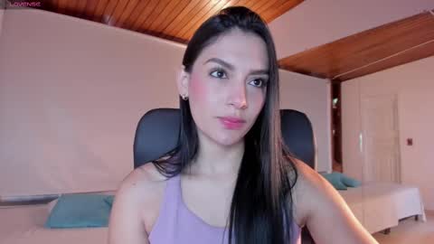 Snapshot of carina_rossi chatting on February 17, 2025, 12:16 pm Carina online show from February 17, 2025, 12:16 pm