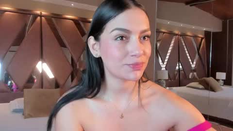 Snapshot of carina_rossi chatting on November 11, 2025, 12:38 pm Carina online show from November 11, 2025, 12:38 pm