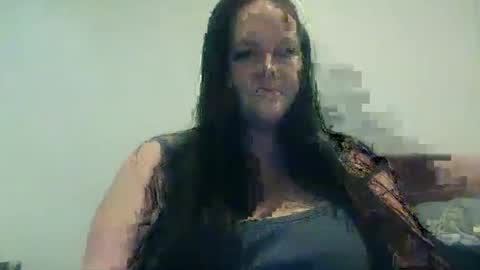 carinabro10 online show from October 1, 2025, 11:16 am