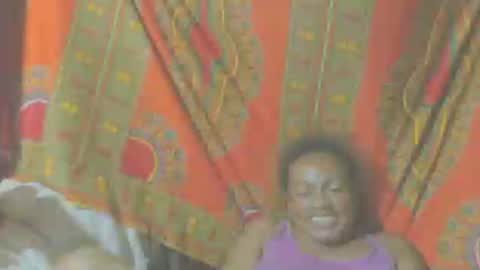 Snapshot of carinesexy69 chatting on December 4, 2024, 6:39 pm carinesexy69 online show from December 4, 2024, 6:39 pm