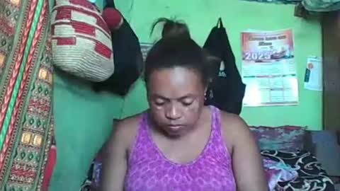 Snapshot of carinesexy69 chatting on January 18, 2025, 11:32 am carinesexy69 online show from January 18, 2025, 11:32 am