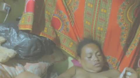 Snapshot of carinesexy69 chatting on February 4, 2025, 11:49 pm carinesexy69 online show from February 4, 2025, 11:49 pm