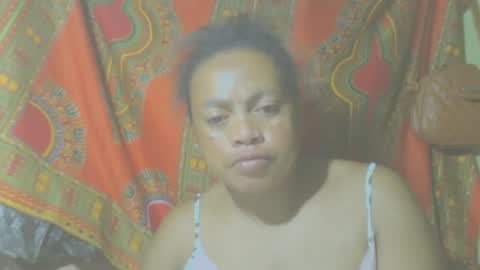 Snapshot of carinesexy69 chatting on February 12, 2025, 3:18 am carinesexy69 online show from February 12, 2025, 3:18 am