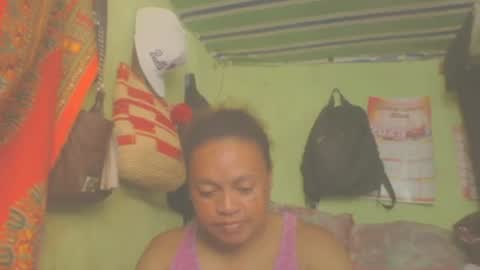 Snapshot of carinesexy69 chatting on February 27, 2025, 8:50 am carinesexy69 online show from February 27, 2025, 8:50 am