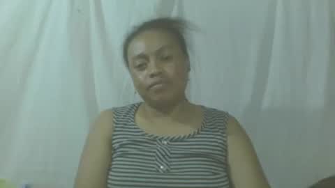 Snapshot of carinesexy69 chatting on October 3, 2025, 12:02 pm carinesexy69 online show from October 3, 2025, 12:02 pm