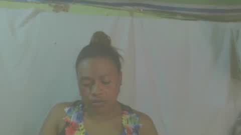 Snapshot of carinesexy69 chatting on October 15, 2025, 9:53 am carinesexy69 online show from October 15, 2025, 9:53 am