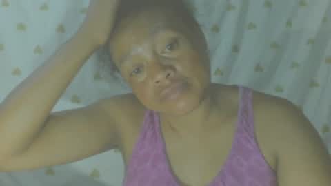 carinesexy69 online show from November 6, 2025, 11:04 pm