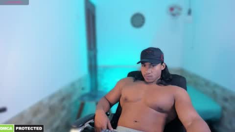 Snapshot of carl_smithh chatting on November 7, 2025, 10:10 pm Carl online show from November 7, 2025, 10:10 pm