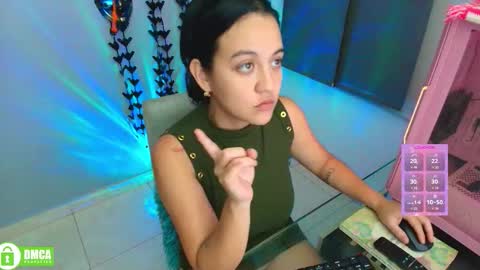 Carla online show from October 27, 2025, 11:20 pm