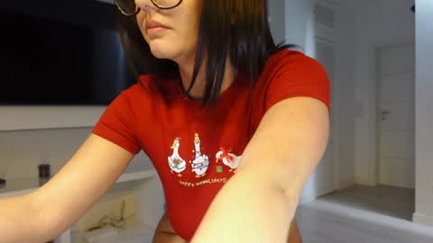 carla_secretary online show from December 30, 2024, 7:32 pm