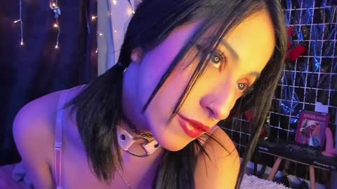 Snapshot of carla_smith__ chatting on December 13, 2024, 6:10 am Carla online show from December 13, 2024, 6:10 am