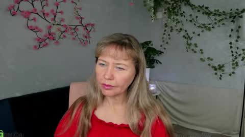 Carla Vogue online show from December 4, 2025, 10:13 am