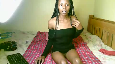 carlex_ online show from February 12, 2025, 2:32 pm