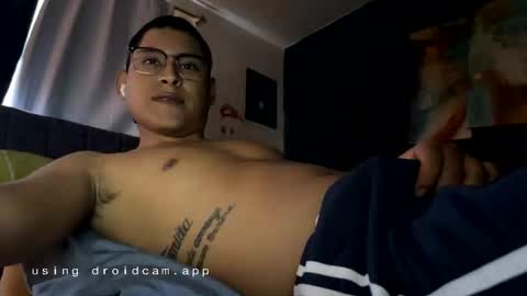 carlos221230807825 online show from May 24, 2026, 9:20 pm