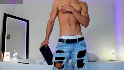 Snapshot of carloshero69 chatting on June 17, 2026, 8:43 pm carloshero69 online show from June 17, 2026, 8:43 pm