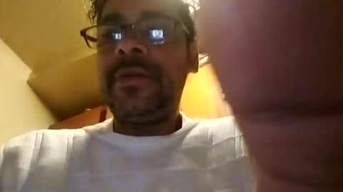 Snapshot of carloslove1972 chatting on January 23, 2025, 11:26 pm carloslove1972 online show from January 23, 2025, 11:26 pm