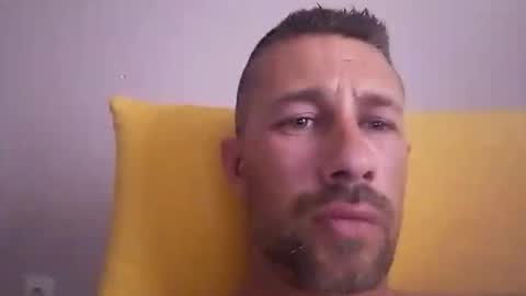 Snapshot of carlosrm440882 chatting on April 15, 2026, 2:24 pm carlosrm440882 online show from April 15, 2026, 2:24 pm
