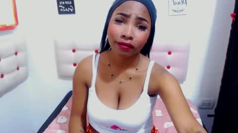 CarlotaDivaxxx online show from June 25, 2026, 4:11 pm