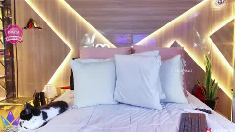 Carla Carla  I am sensual goddes and i was born for loveworshipping and enjoyment. online show from April 20, 2026, 3:37 pm