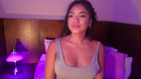 Snapshot of carly_monroe_ chatting on October 7, 2025, 11:35 pm Carly Monroe online show from October 7, 2025, 11:35 pm