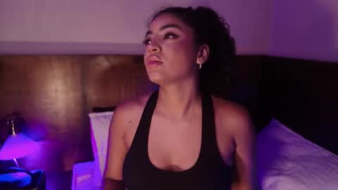 Snapshot of carly_monroe_ chatting on October 17, 2025, 10:12 pm Carly Monroe online show from October 17, 2025, 10:12 pm
