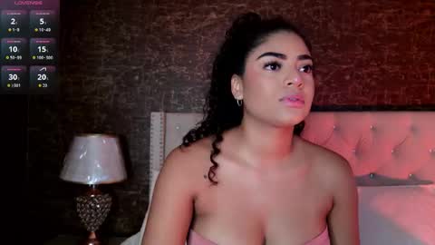 Carly Monroe  online show from November 29, 2025, 9:56 am