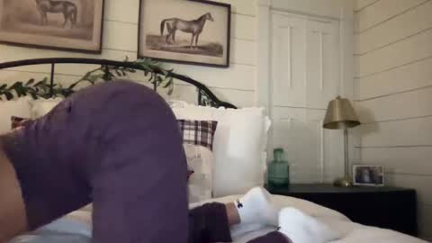 Snapshot of carlybora chatting on December 16, 2025, 4:50 am Carly Bora online show from December 16, 2025, 4:50 am