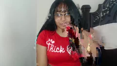 CARAMEL xoxo online show from September 28, 2025, 8:14 pm