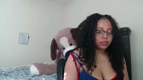 CARAMEL xoxo online show from January 11, 2026, 8:25 pm